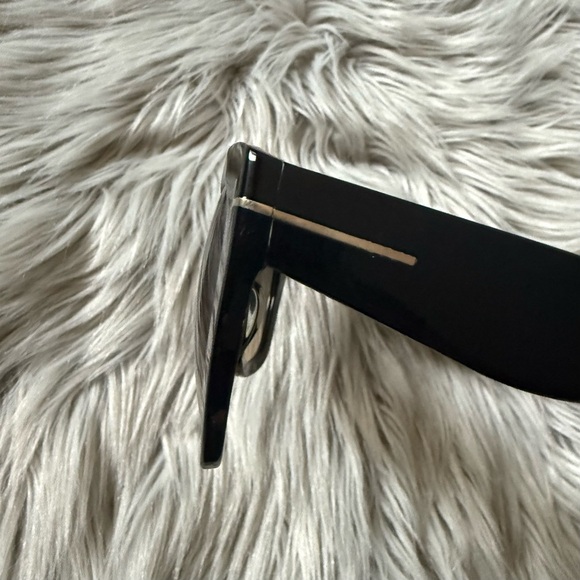 TOM FORD Cara TF940 Sunglasses NWB - Picture 7 of 12